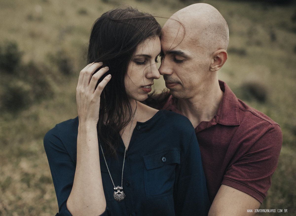 Ensaio em Rio Claro-SP, casal apaixonado, natureza - love, amor, casal, Jonathan Januario, foto, fotografia, Araras, leme, limeira,campinas, São Paulo, folk, lifeStyle, Vsco, montanha, pico olho d’agua, Mariporã, foto em montanha, cruzeiro do sul