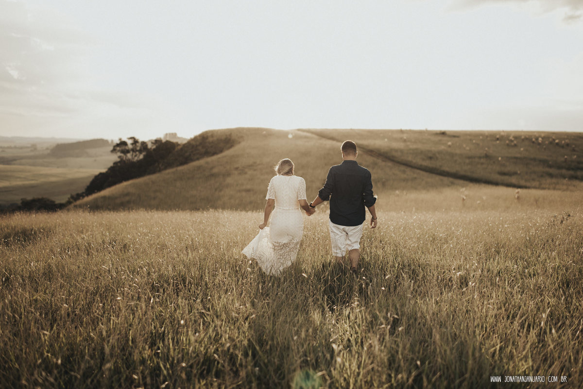 Ensaio em Rio Claro-SP, casal apaixonado, natureza - love, amor, casal, Jonathan Januario, foto, fotografia, Araras, leme, limeira,campinas, São Paulo, folk, lifeStyle, Vsco, montanha, foto na fazenda, pico olho d’agua, Mariporã, foto em montanha

