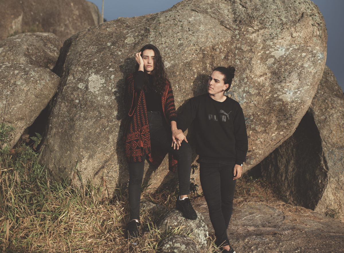 Ensaio em Rio Claro-SP, casal apaixonado, natureza - love, amor, casal, Jonathan Januario, foto, fotografia, Araras, leme, limeira,campinas, São Paulo, folk, lifeStyle, Vsco, montanha, foto na fazenda, pico olho d’agua, Mariporã, foto em montanha