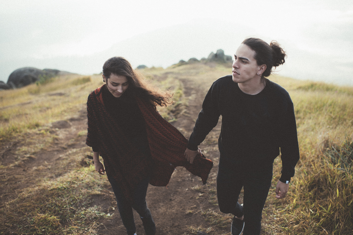 Ensaio em Rio Claro-SP, casal apaixonado, natureza - love, amor, casal, Jonathan Januario, foto, fotografia, Araras, leme, limeira,campinas, São Paulo, folk, lifeStyle, Vsco, montanha, foto na fazenda, pico olho d’agua, Mariporã, foto em montanha