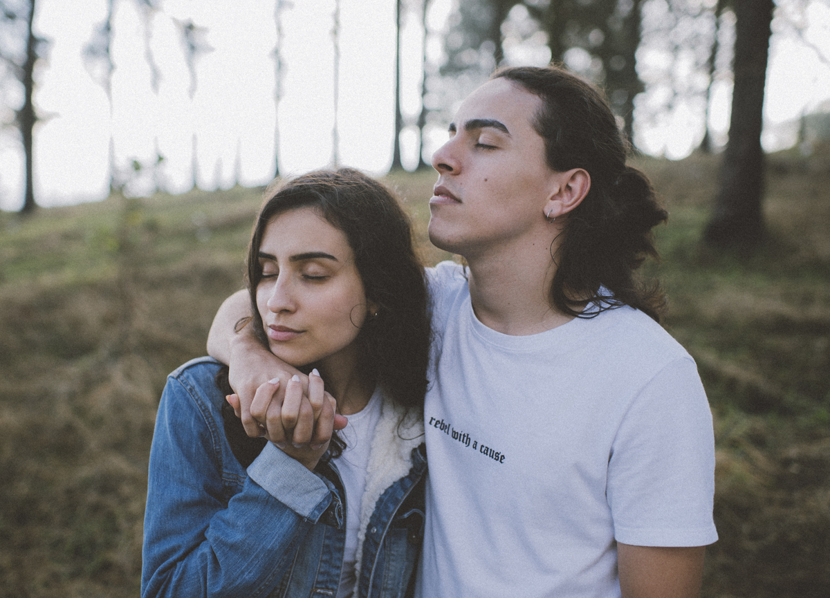 Ensaio em Rio Claro-SP, casal apaixonado, natureza - love, amor, casal, Jonathan Januario, foto, fotografia, Araras, leme, limeira,campinas, São Paulo, folk, lifeStyle, Vsco, montanha, foto na fazenda, pico olho d’agua, Mariporã, foto em montanha