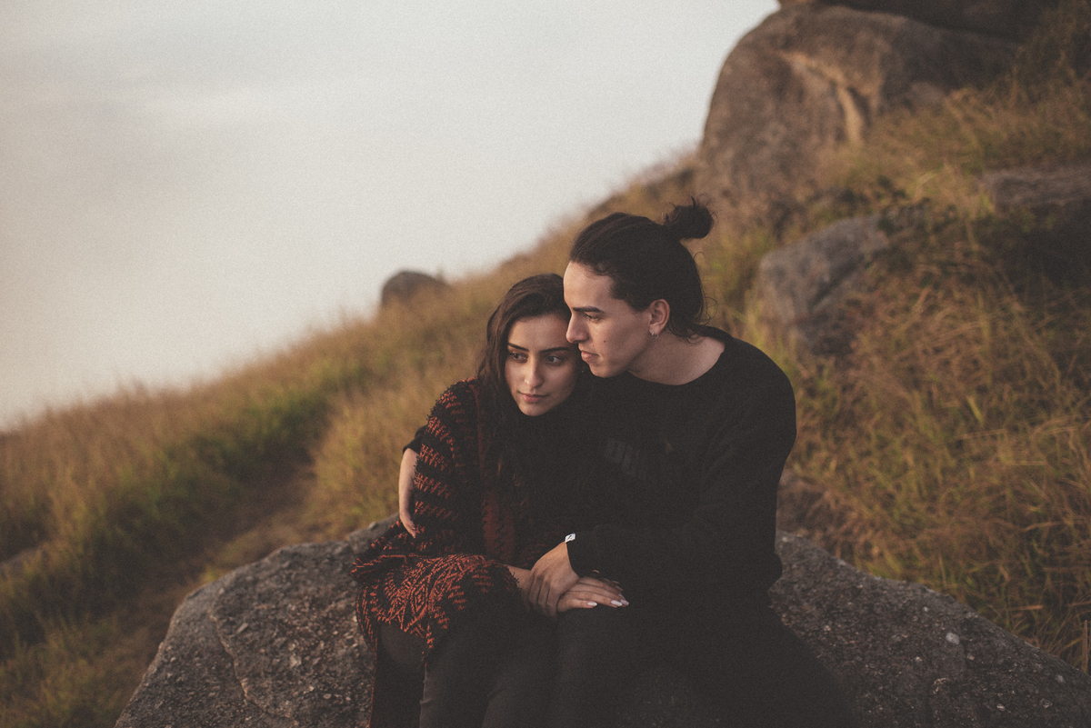 Ensaio em Rio Claro-SP, casal apaixonado, natureza - love, amor, casal, Jonathan Januario, foto, fotografia, Araras, leme, limeira,campinas, São Paulo, folk, lifeStyle, Vsco, montanha, foto na fazenda, pico olho d’agua, Mariporã, foto em montanha