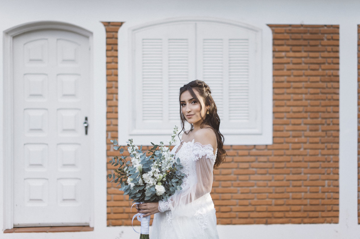 casal apaixonado, natureza, love, amor, Jonathan Januario, foto, fotografia, Araras, leme, limeira,campinas, São Paulo, Rio claro, folk, lifeStyle, montanha, foto na fazenda, casamento de dia, noiva, vestido de noiva, vestida pra casar, lápis de noiva