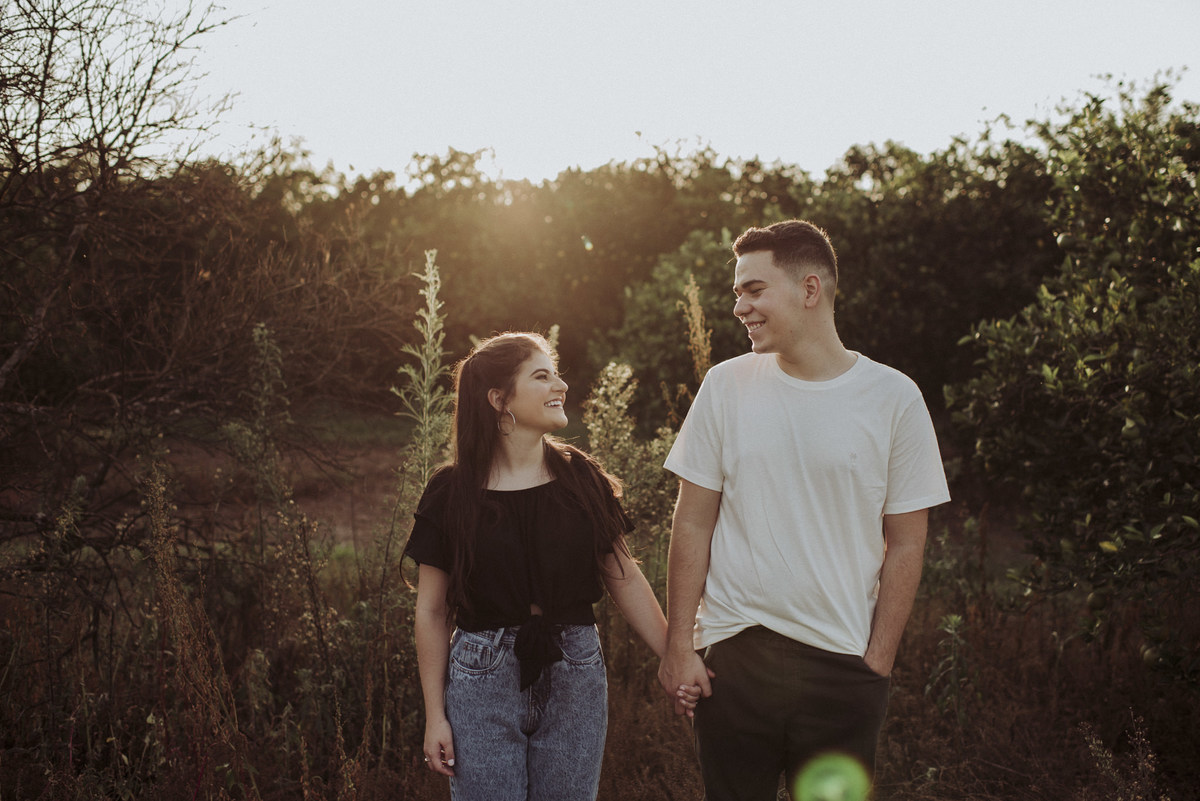 Ensaio em Rio Claro-SP, casal apaixonado, natureza - love, amor, casal, Jonathan Januario, foto, fotografia, Araras, leme, limeira,campinas, São Paulo, folk, lifeStyle, Vsco, montanha, foto na fazenda, pico olho d’agua, Mariporã, foto em montanha