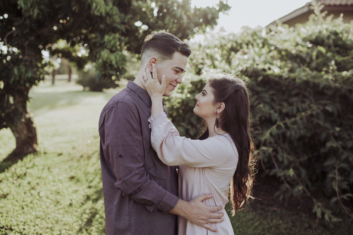 Ensaio em Rio Claro-SP, casal apaixonado, natureza - love, amor, casal, Jonathan Januario, foto, fotografia, Araras, leme, limeira,campinas, São Paulo, folk, lifeStyle, Vsco, montanha, foto na fazenda, pico olho d’agua, Mariporã, foto em montanha