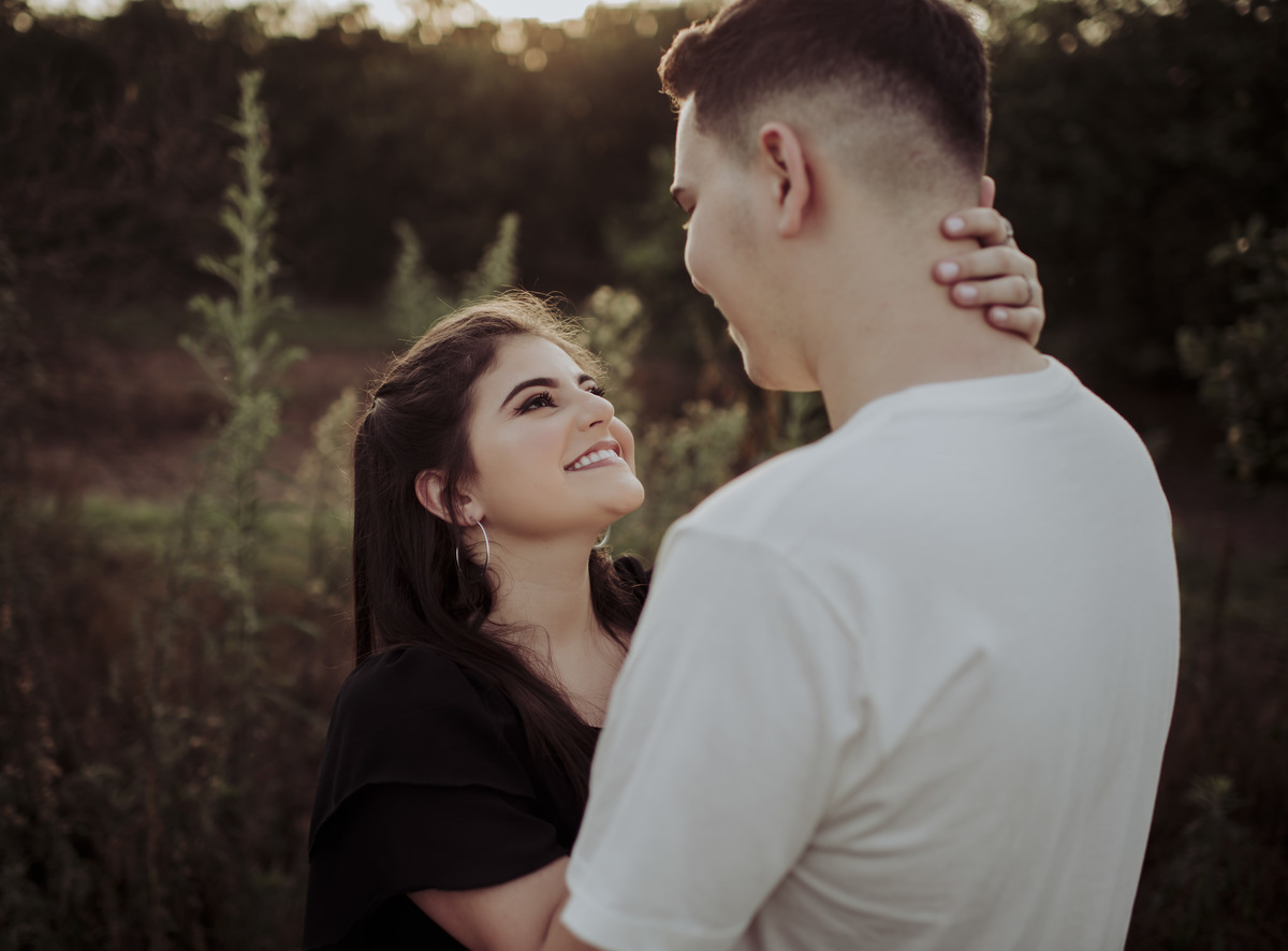Ensaio em Rio Claro-SP, casal apaixonado, natureza - love, amor, casal, Jonathan Januario, foto, fotografia, Araras, leme, limeira,campinas, São Paulo, folk, lifeStyle, Vsco, montanha, foto na fazenda, pico olho d’agua, Mariporã, foto em montanha