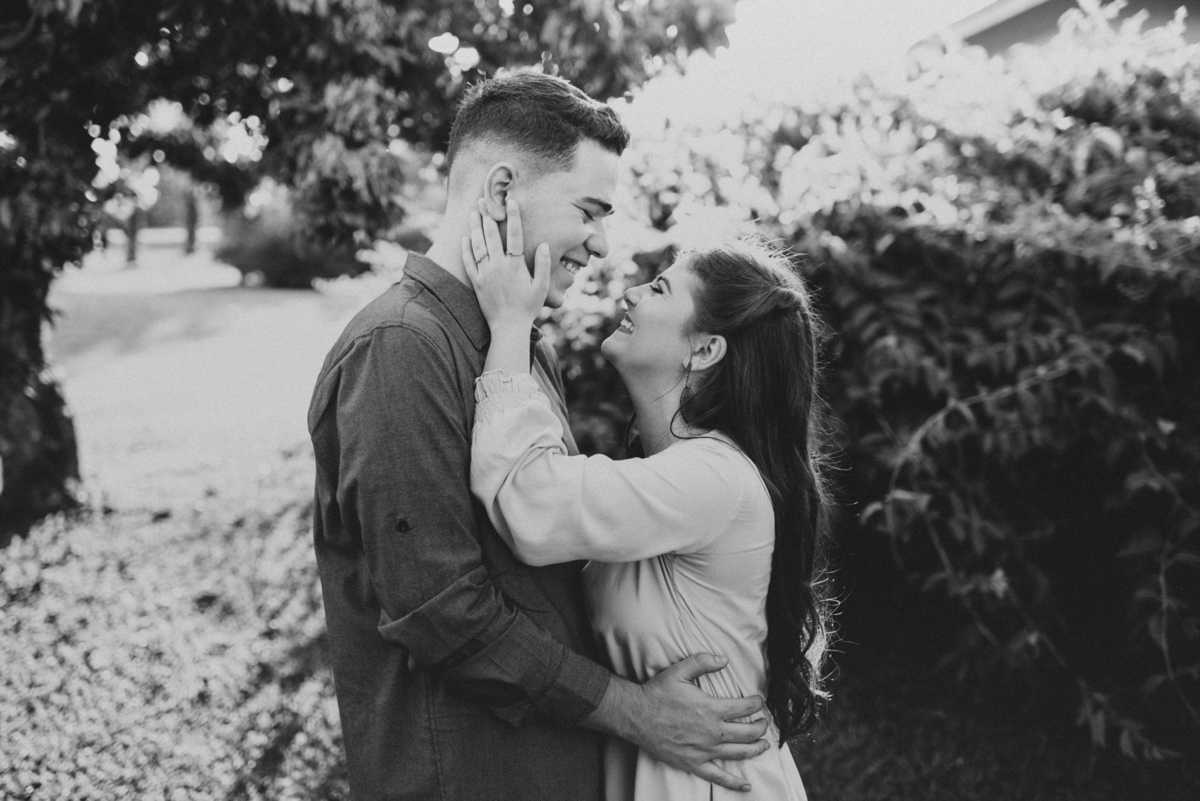 Ensaio em Rio Claro-SP, casal apaixonado, natureza - love, amor, casal, Jonathan Januario, foto, fotografia, Araras, leme, limeira,campinas, São Paulo, folk, lifeStyle, Vsco, montanha, foto na fazenda, pico olho d’agua, Mariporã, foto em montanha