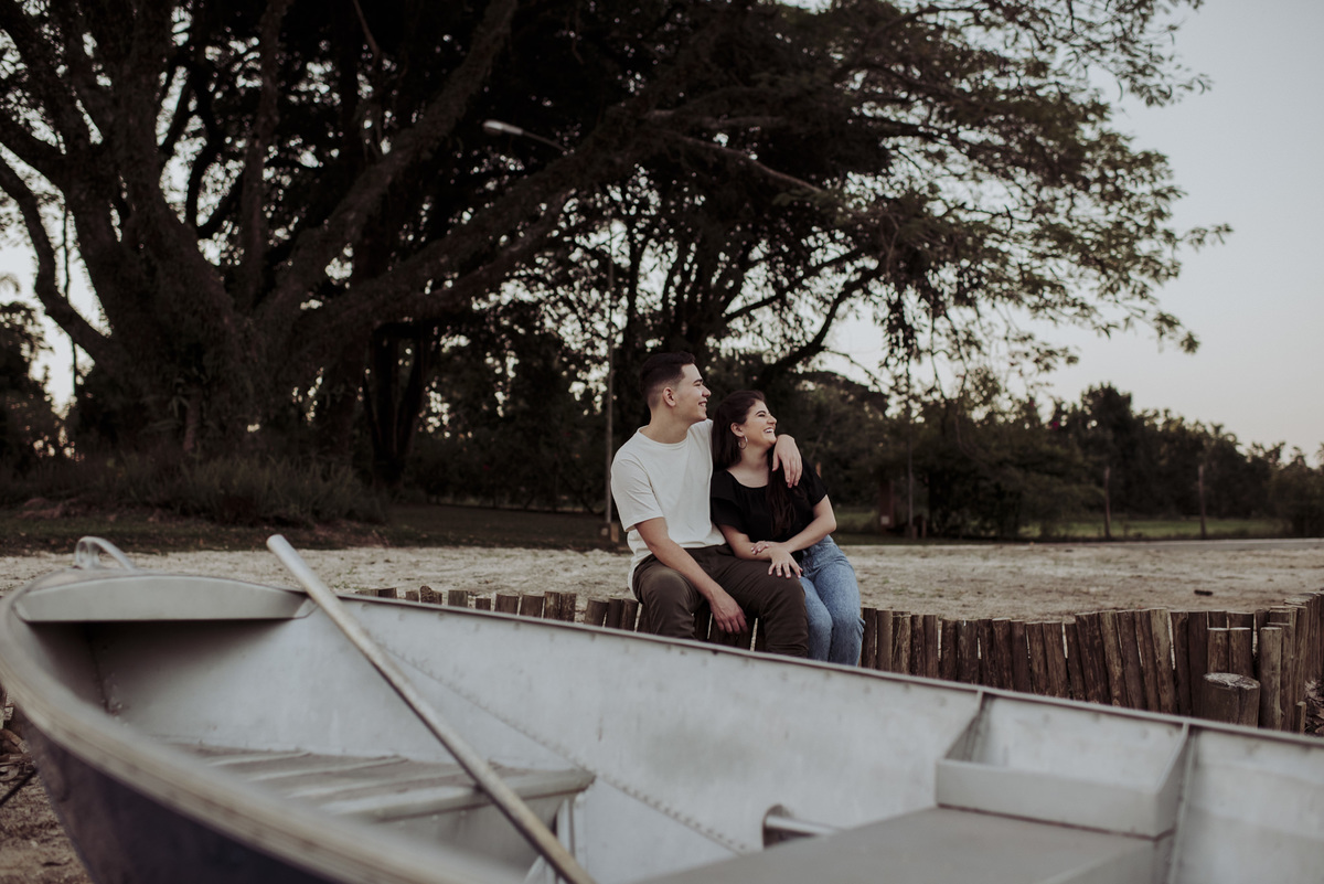 Ensaio em Rio Claro-SP, casal apaixonado, natureza - love, amor, casal, Jonathan Januario, foto, fotografia, Araras, leme, limeira,campinas, São Paulo, folk, lifeStyle, Vsco, montanha, foto na fazenda, pico olho d’agua, Mariporã, foto em montanha