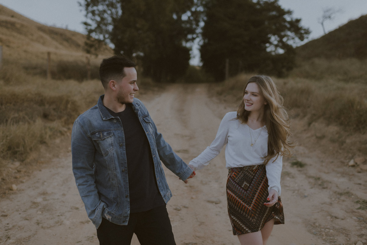 Ensaio em Rio Claro-SP, casal apaixonado, natureza - love, amor, casal, Jonathan Januario, foto, fotografia, Araras, leme, limeira,campinas, São Paulo, folk, lifeStyle, Vsco, morro do facao, foto na fazenda, pico olho d’agua, itirapina, foto em montanha