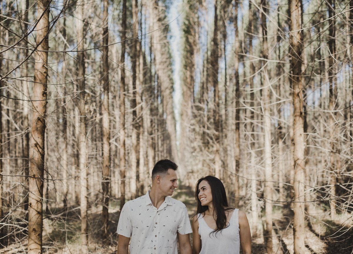Ensaio em Rio Claro-SP, casal apaixonado, natureza - love, amor, casal, Jonathan Januario, foto, fotografia, Araras, leme, limeira,campinas, São Paulo, folk, lifeStyle, Vsco, montanha, foto na fazenda, pico olho d’agua, Mariporã, foto em montanha