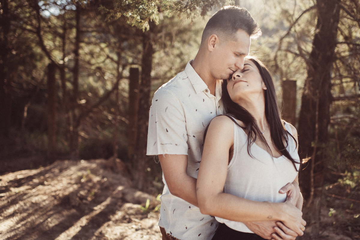 Ensaio em Rio Claro-SP, casal apaixonado, natureza - love, amor, casal, Jonathan Januario, foto, fotografia, Araras, leme, limeira,campinas, São Paulo, folk, lifeStyle, Vsco, montanha, foto na fazenda, pico olho d’agua, Mariporã, foto em montanha