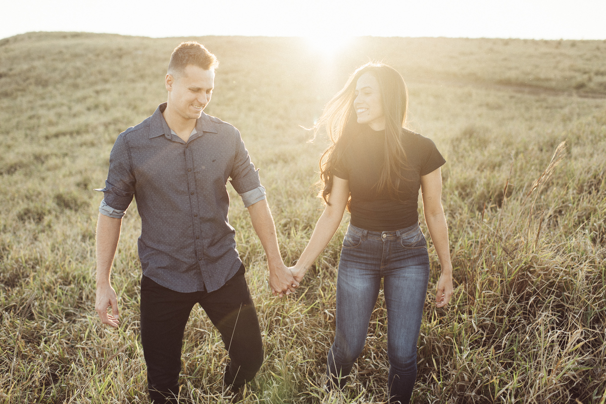 Ensaio em Rio Claro-SP, casal apaixonado, natureza - love, amor, casal, Jonathan Januario, foto, fotografia, Araras, leme, limeira,campinas, São Paulo, folk, lifeStyle, Vsco, montanha, foto na fazenda, pico olho d’agua, Mariporã, foto em montanha
