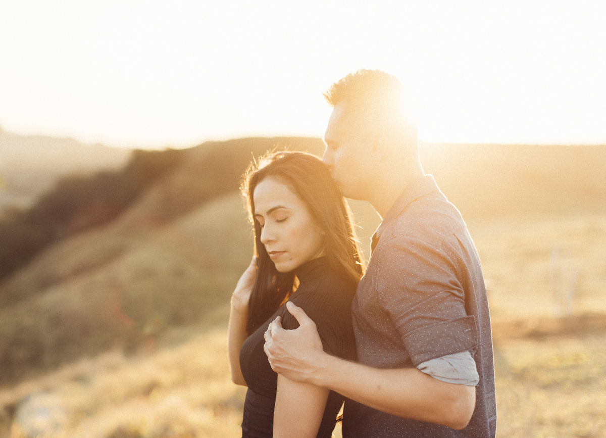 Ensaio em Rio Claro-SP, casal apaixonado, natureza - love, amor, casal, Jonathan Januario, foto, fotografia, Araras, leme, limeira,campinas, São Paulo, folk, lifeStyle, Vsco, montanha, foto na fazenda, pico olho d’agua, Mariporã, foto em montanha