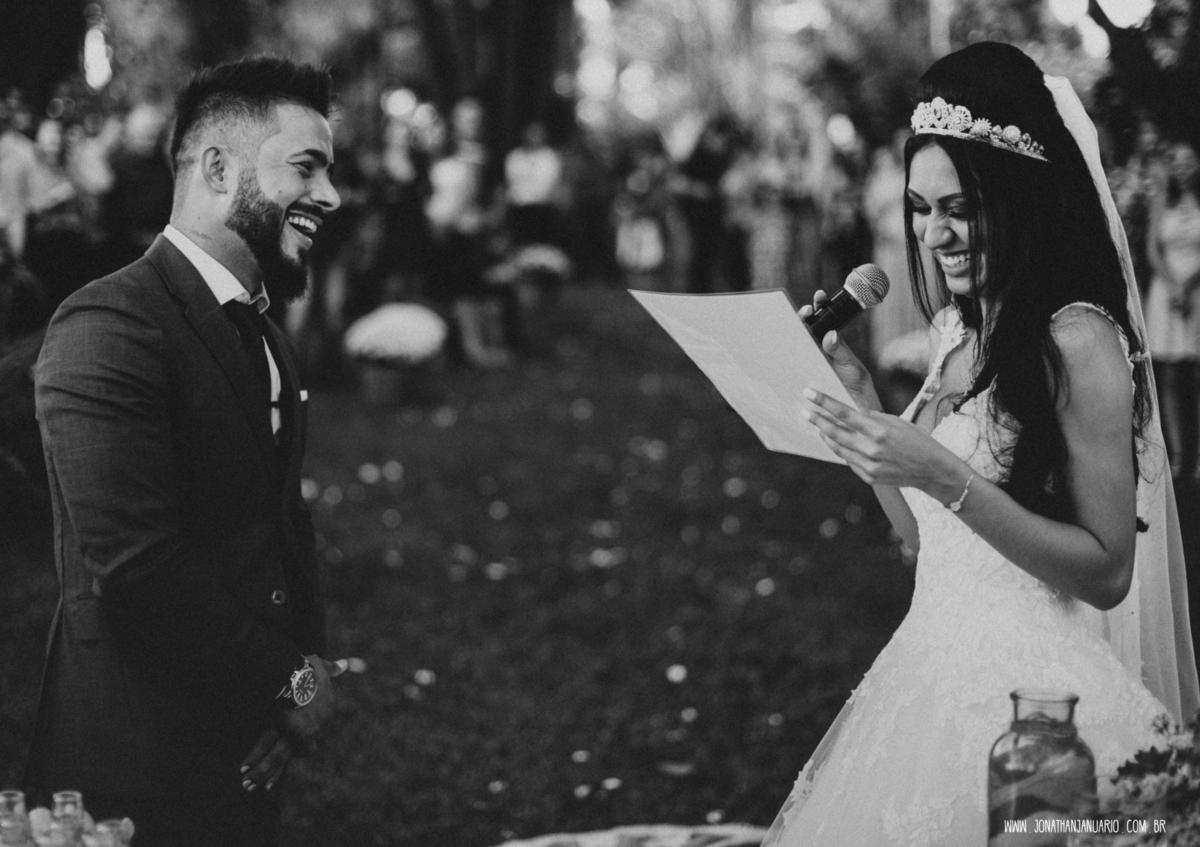 casal apaixonado, natureza, love, amor, Jonathan Januario, foto, fotografia, Araras, leme, limeira,campinas, São Paulo, Rio claro, folk, foto na fazenda, casamento de dia, noiva, vestido de noiva, vestida pra casar, lápis de noiva, fazenda jaraguá, jaragu