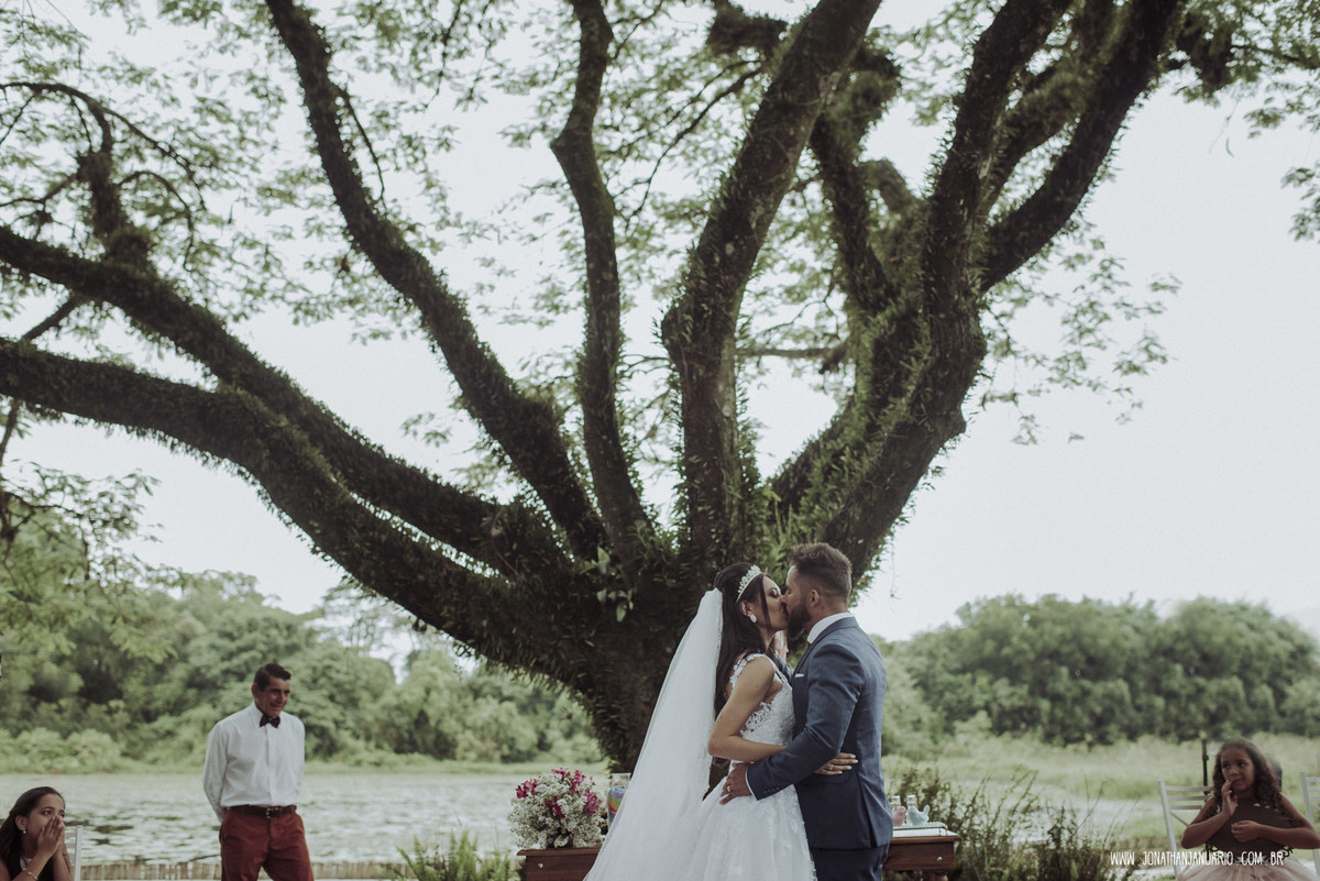 casal apaixonado, natureza, love, amor, Jonathan Januario, foto, fotografia, Araras, leme, limeira,campinas, São Paulo, Rio claro, folk, foto na fazenda, casamento de dia, noiva, vestido de noiva, vestida pra casar, lápis de noiva, fazenda jaraguá, jaragu