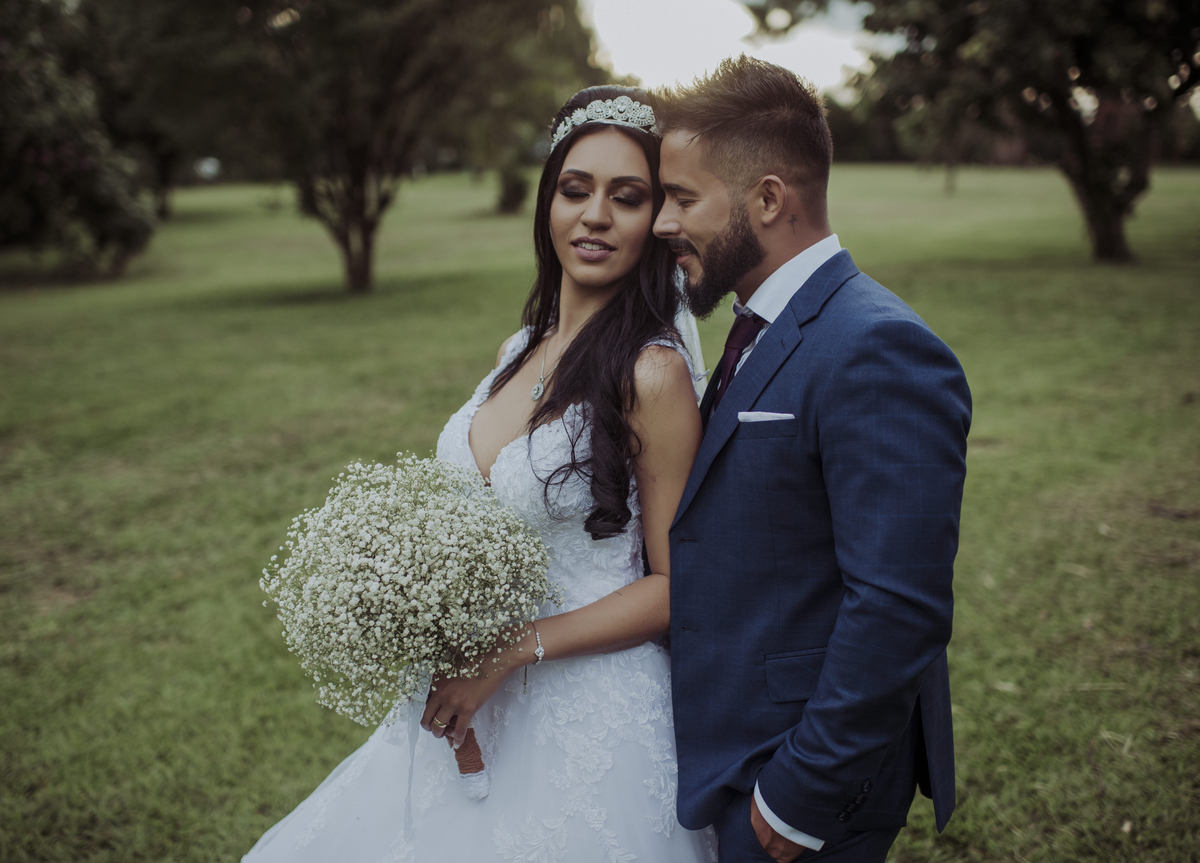 casal apaixonado, natureza, love, amor, Jonathan Januario, foto, fotografia, Araras, leme, limeira,campinas, São Paulo, Rio claro, folk, foto na fazenda, casamento de dia, noiva, vestido de noiva, vestida pra casar, lápis de noiva, fazenda jaraguá, jaragu