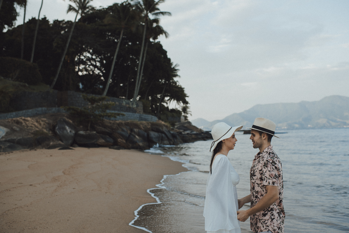 Ensaio em Rio Claro-SP, casal apaixonado, natureza - love, amor, casal, Jonathan Januario, foto, fotografia, Araras, leme, limeira,campinas, São Paulo, folk, lifeStyle, Vsco, montanha, foto na fazenda, pico olho d’agua, Mariporã, ilhabela, praia