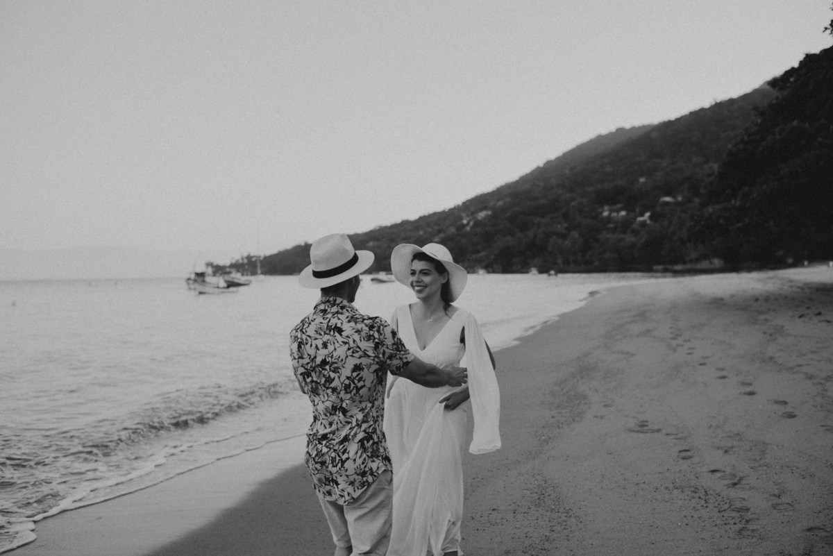 Ensaio em Rio Claro-SP, casal apaixonado, natureza - love, amor, casal, Jonathan Januario, foto, fotografia, Araras, leme, limeira,campinas, São Paulo, folk, lifeStyle, Vsco, montanha, foto na fazenda, pico olho d’agua, Mariporã, ilhabela, praia