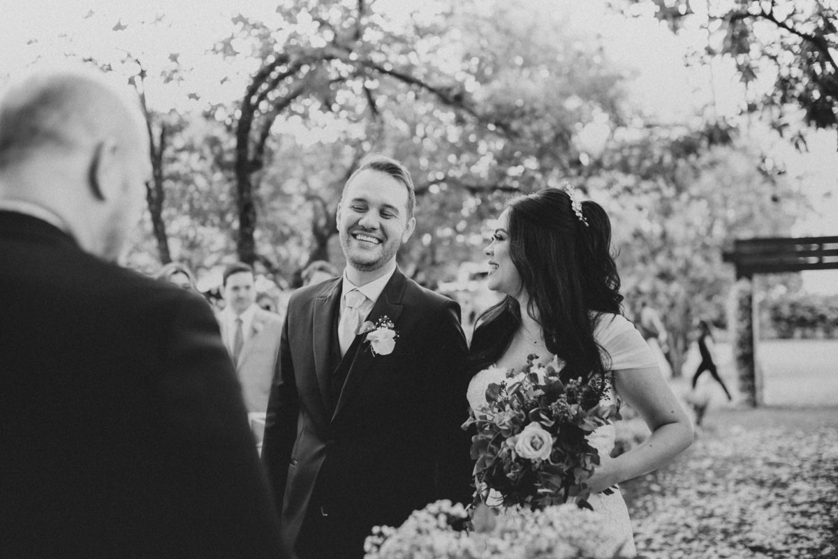  fazenda Marambaia, natureza, love, amor, Jonathan Januario, foto, fotografia, Araras, leme, limeira,campinas, São Paulo, Rio claro, folk, lifeStyle, montanha, foto na fazenda, casamento de dia, noiva, vestido de noiva, vestida pra casar, lápis de noiva