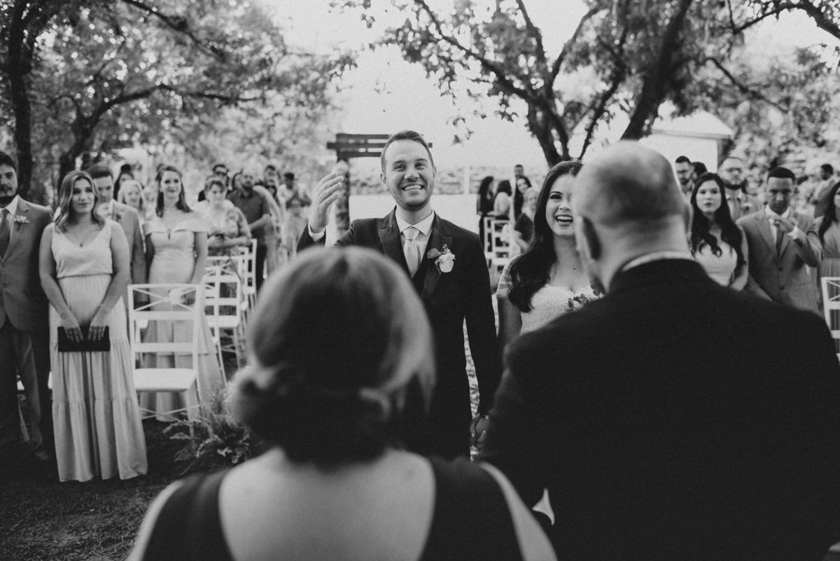  fazenda Marambaia, natureza, love, amor, Jonathan Januario, foto, fotografia, Araras, leme, limeira,campinas, São Paulo, Rio claro, folk, lifeStyle, montanha, foto na fazenda, casamento de dia, noiva, vestido de noiva, vestida pra casar, lápis de noiva