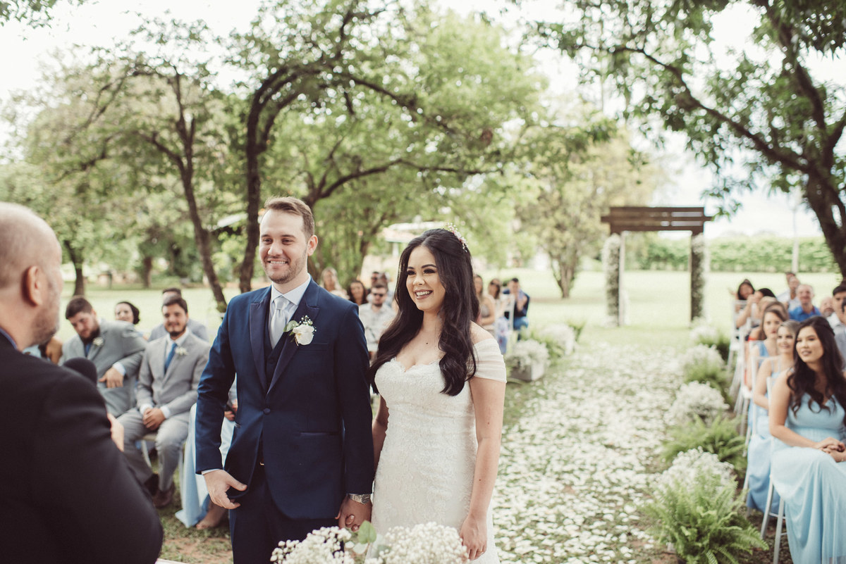  fazenda Marambaia, natureza, love, amor, Jonathan Januario, foto, fotografia, Araras, leme, limeira,campinas, São Paulo, Rio claro, folk, lifeStyle, montanha, foto na fazenda, casamento de dia, noiva, vestido de noiva, vestida pra casar, lápis de noiva