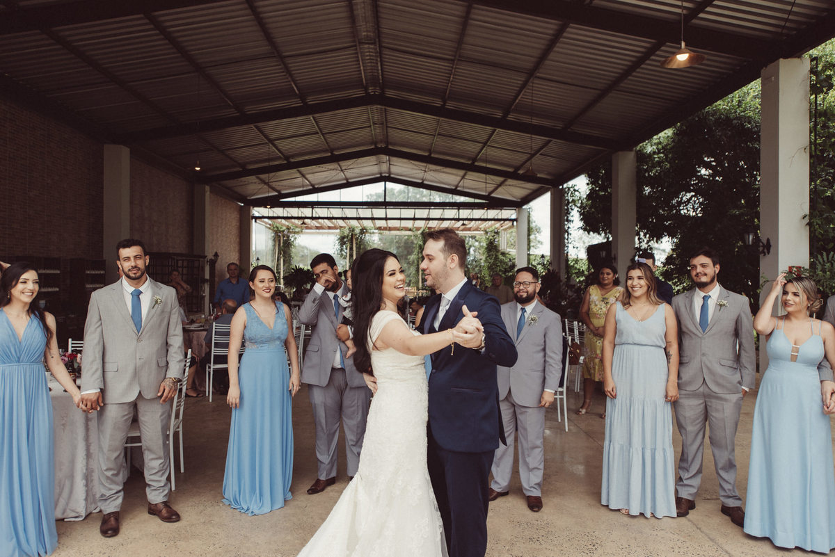  fazenda Marambaia, natureza, love, amor, Jonathan Januario, foto, fotografia, Araras, leme, limeira,campinas, São Paulo, Rio claro, folk, lifeStyle, montanha, foto na fazenda, casamento de dia, noiva, vestido de noiva, vestida pra casar, lápis de noiva