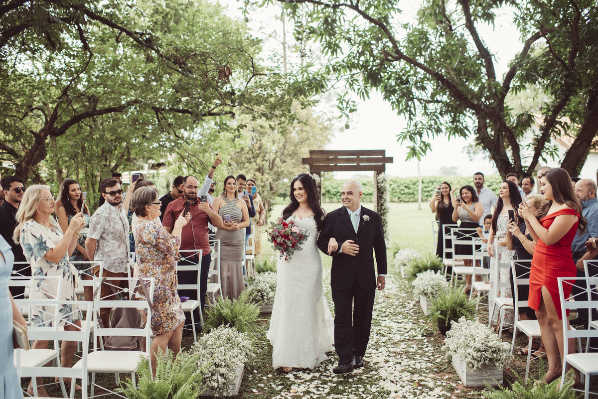  fazenda Marambaia, natureza, love, amor, Jonathan Januario, foto, fotografia, Araras, leme, limeira,campinas, São Paulo, Rio claro, folk, lifeStyle, montanha, foto na fazenda, casamento de dia, noiva, vestido de noiva, vestida pra casar, lápis de noiva
