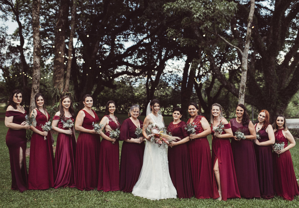 casal apaixonado, natureza, love, amor, Jonathan Januario, foto, fotografia, Araras, leme, limeira,campinas, São Paulo, Rio claro, folk, lifeStyle, montanha, foto na fazenda, casamento de dia, noiva, vestido de noiva, vestida pra casar, lápis de noiva