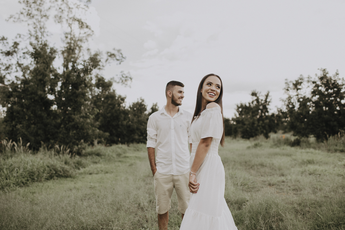 Ensaio em Rio Claro-SP, casal apaixonado, natureza - love, amor, casal, Jonathan Januario, foto, fotografia, Araras, leme, limeira,campinas, São Paulo, folk, lifeStyle, Vsco, montanha, foto na fazenda, pico olho d’agua, Mariporã, foto em montanha