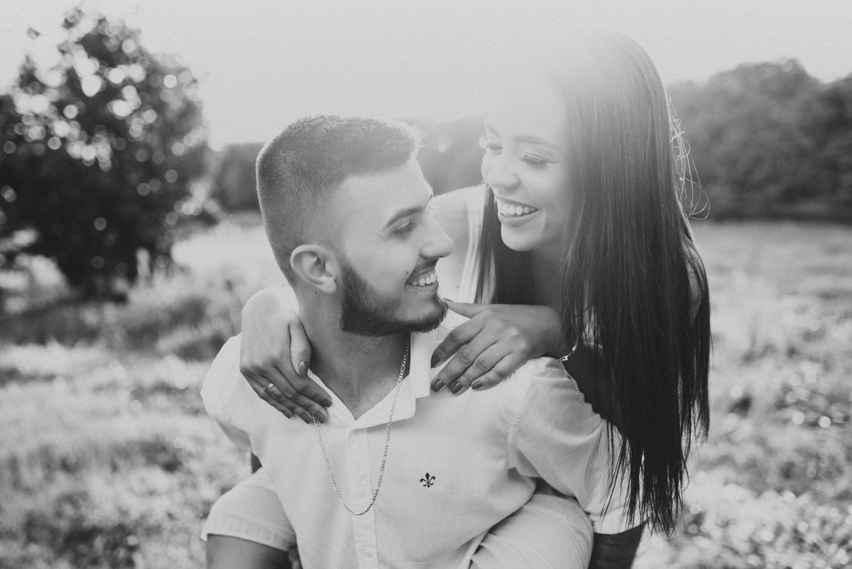 Ensaio em Rio Claro-SP, casal apaixonado, natureza - love, amor, casal, Jonathan Januario, foto, fotografia, Araras, leme, limeira,campinas, São Paulo, folk, lifeStyle, Vsco, montanha, foto na fazenda, pico olho d’agua, Mariporã, foto em montanha