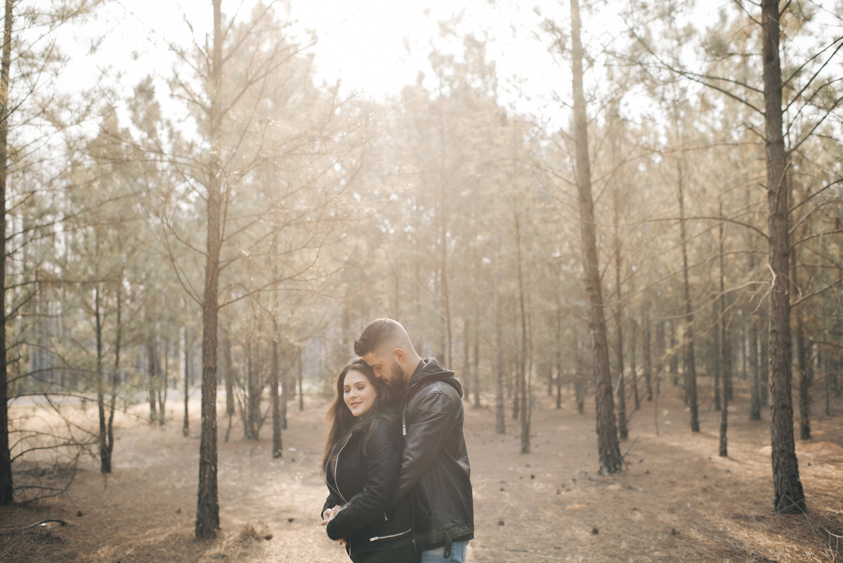 Ensaio em Araras-SP, casal apaixonado, Jonathan Januario, fotografo de Araras, fotografo em limeira, ensaio na montanha, foto na fazenda, aloha fotografias, morro do capuava, pico olho d'agua , fotografo em campinas, ensaio em campinas, fotografo de São P