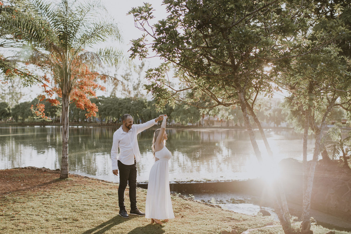 
Ensaio em Araras-SP,  Jonathan Januario FOTOGRAFIAS, fotografo de Araras, fotografo em limeira, ensaio no parque ecológico de Araras, foto na fazenda, aloha fotografias, fotografo em campinas, casamento em Araras, parque ecologico Araras, noiva de Arara
