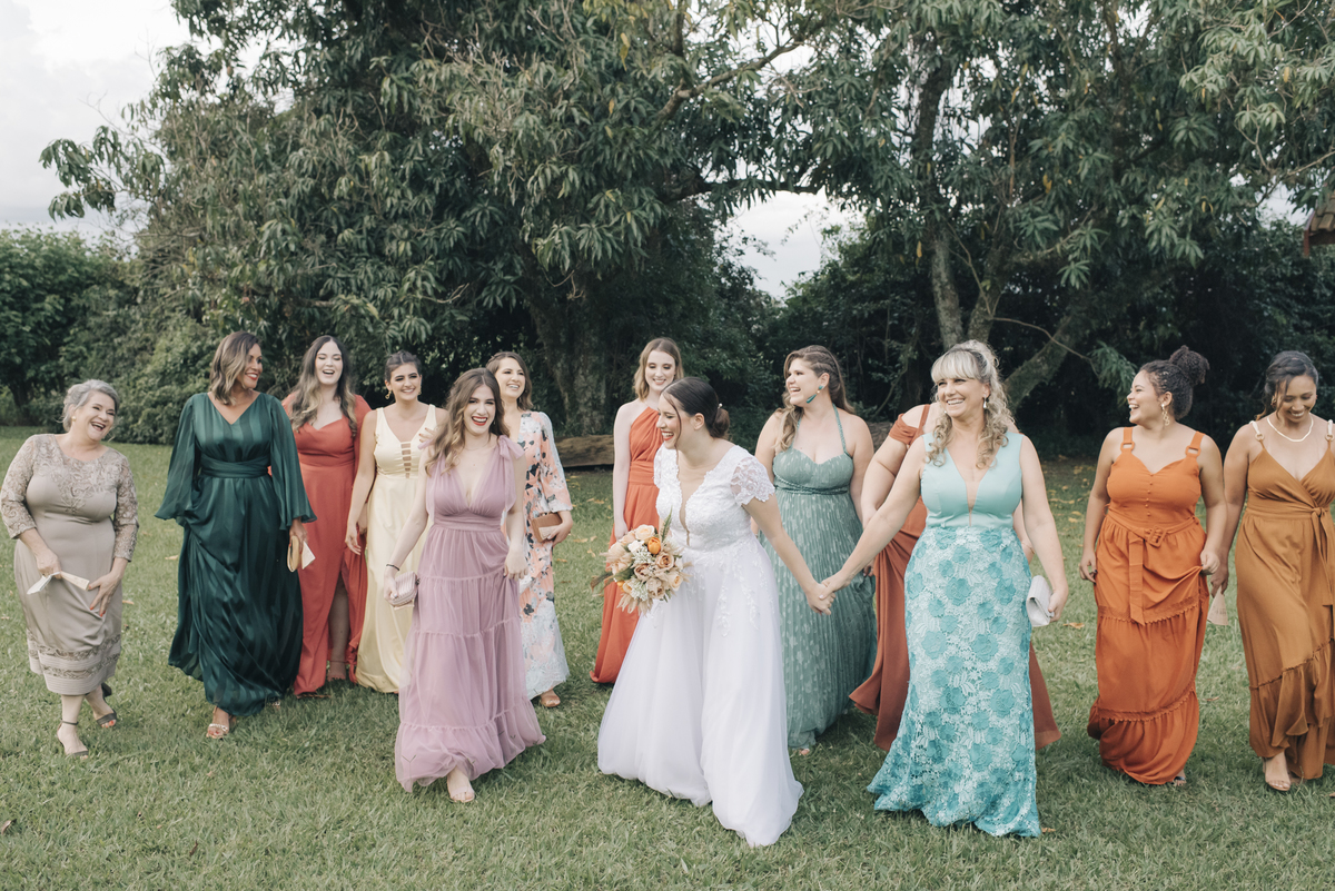 casal apaixonado, casamento na natureza, Jonathan Januario, casamento Boho, fotografo em Araras, fotografo em limeira, fotografo em  São Paulo , foto na fazenda, casamento de dia, noiva, vestido de noiva, aloha  fotografias, lápis de noiva, amora fotograf
