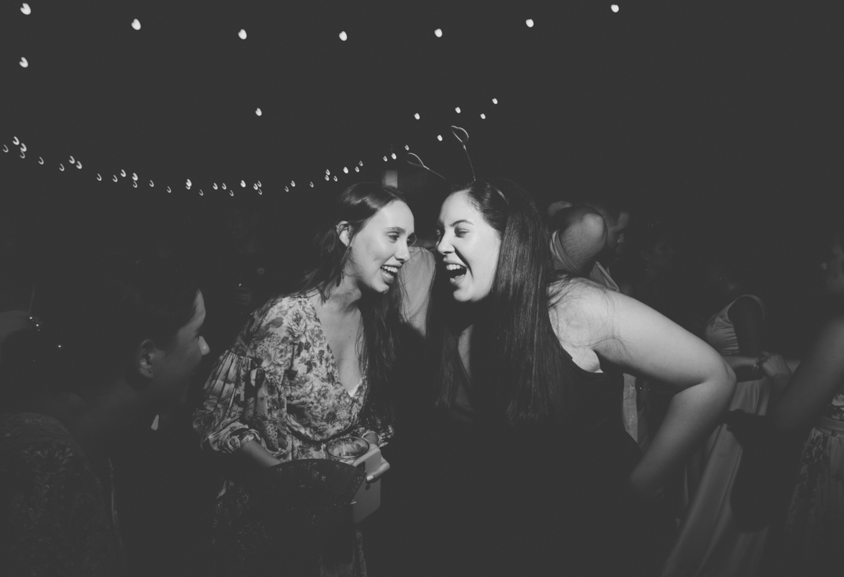 casal apaixonado, casamento na natureza, Jonathan Januario, casamento Boho, fotografo em Araras, fotografo em limeira, fotografo em  São Paulo , foto na fazenda, casamento de dia, noiva, vestido de noiva, aloha  fotografias, lápis de noiva, amora fotograf