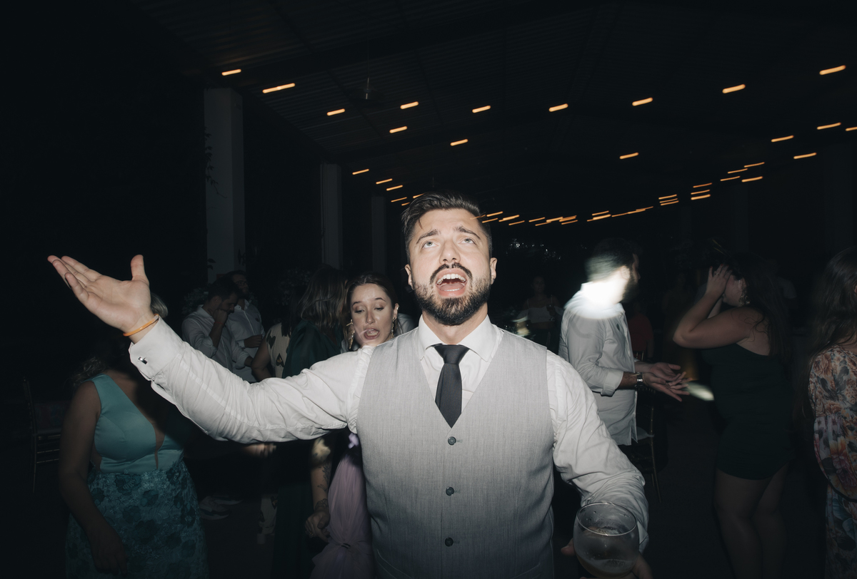 casal apaixonado, casamento na natureza, Jonathan Januario, casamento Boho, fotografo em Araras, fotografo em limeira, fotografo em  São Paulo , foto na fazenda, casamento de dia, noiva, vestido de noiva, aloha  fotografias, lápis de noiva, amora fotograf