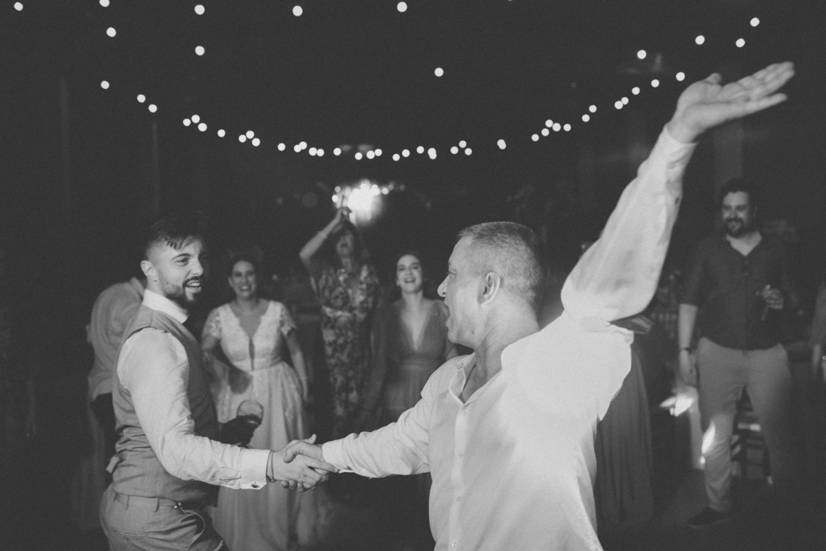 casal apaixonado, casamento na natureza, Jonathan Januario, casamento Boho, fotografo em Araras, fotografo em limeira, fotografo em  São Paulo , foto na fazenda, casamento de dia, noiva, vestido de noiva, aloha  fotografias, lápis de noiva, amora fotograf