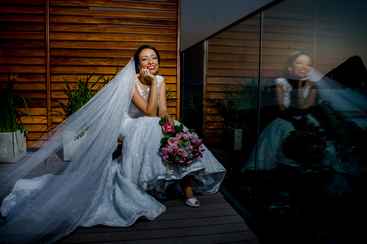 noiva no alto do prodigy hotel santos dumont airport rio de janeiro ao por do sol