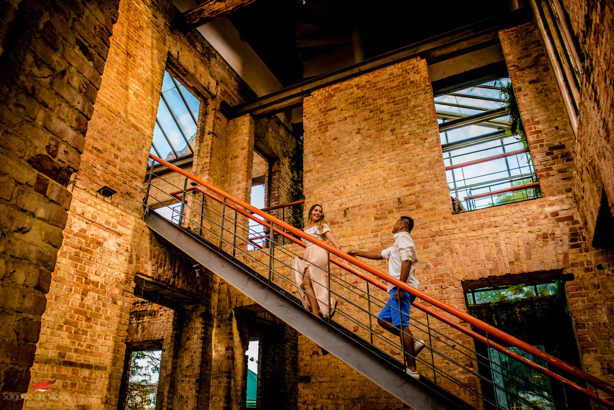 foto de casal nas ruinas