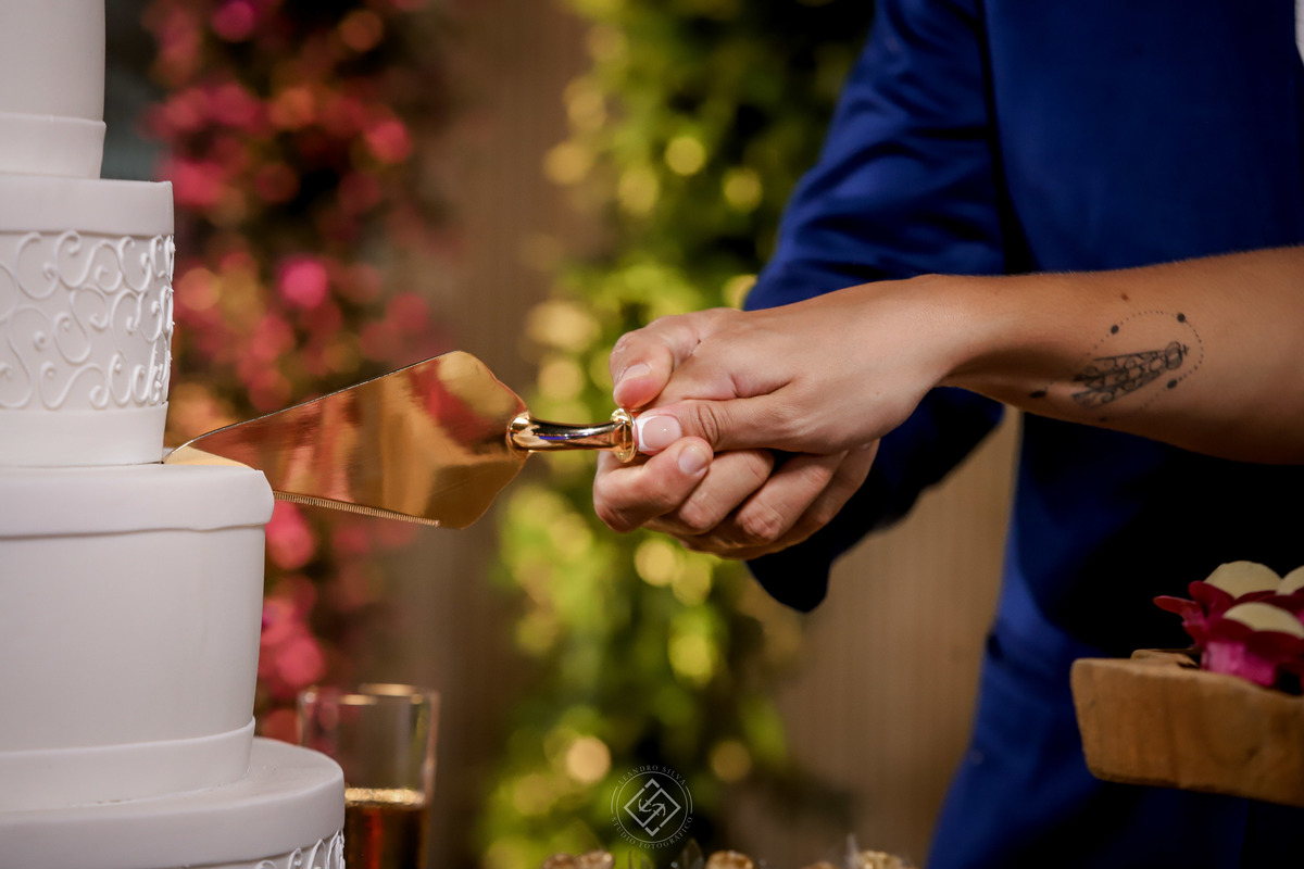 #noivas 
#vestidodenoiva
#bolodenoiva
#fotografodecasamento
#leandrosilvastudio
#leandrosilvastudiofotografico