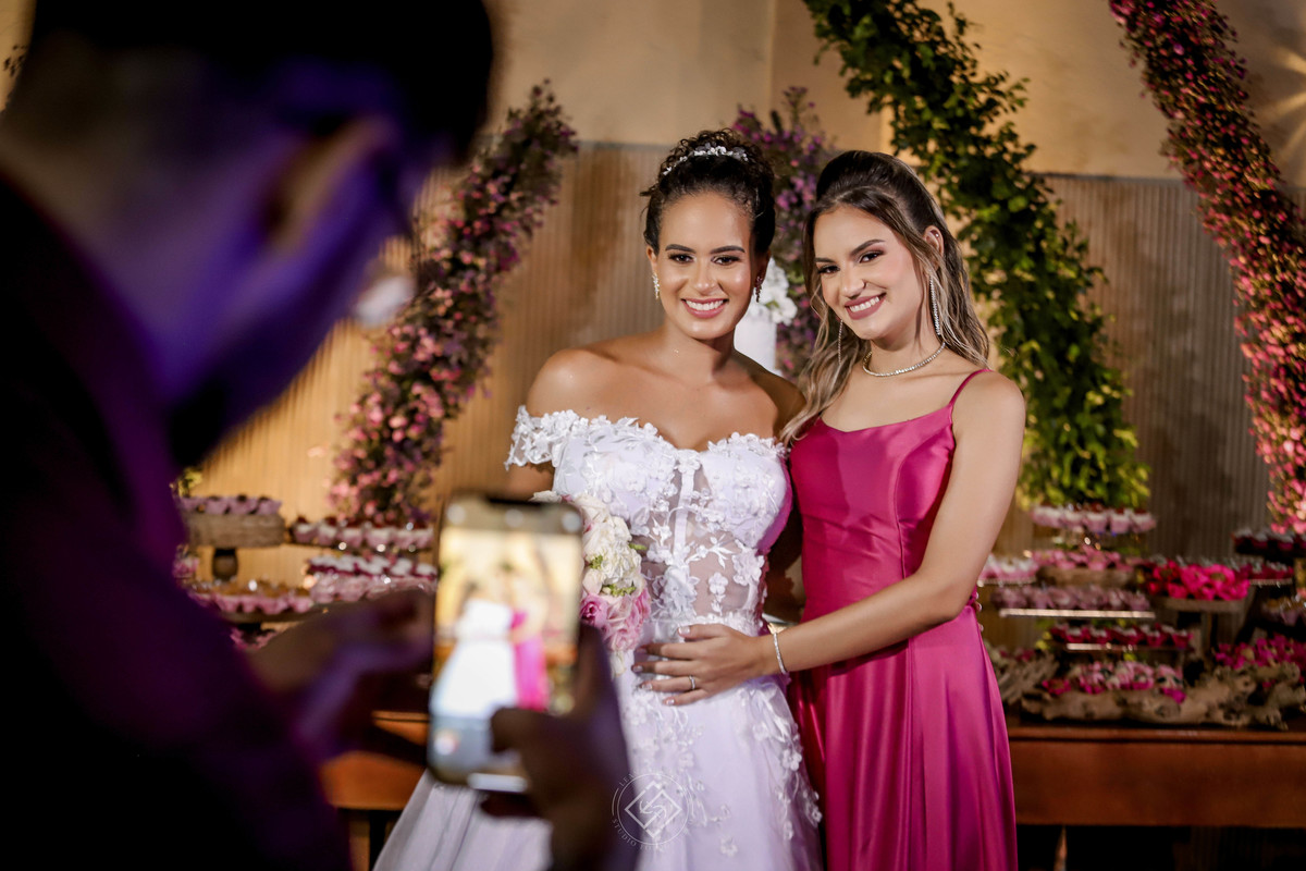 #noivas 
#vestidodenoiva
#bolodenoiva
#fotografodecasamento
#leandrosilvastudio
#leandrosilvastudiofotografico