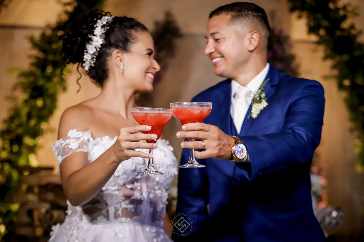 #noivas 
#vestidodenoiva
#bolodenoiva
#fotografodecasamento
#leandrosilvastudio
#leandrosilvastudiofotografico