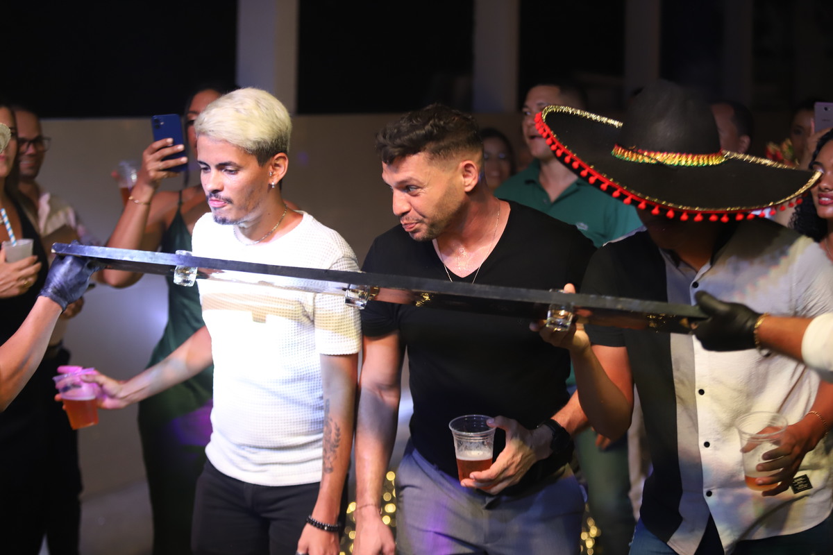 #noivas 
#vestidodenoiva
#bolodenoiva
#fotografodecasamento
#leandrosilvastudio
#leandrosilvastudiofotografico