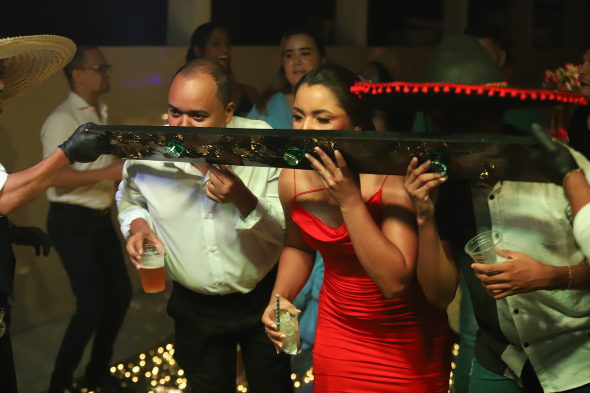 #noivas 
#vestidodenoiva
#bolodenoiva
#fotografodecasamento
#leandrosilvastudio
#leandrosilvastudiofotografico