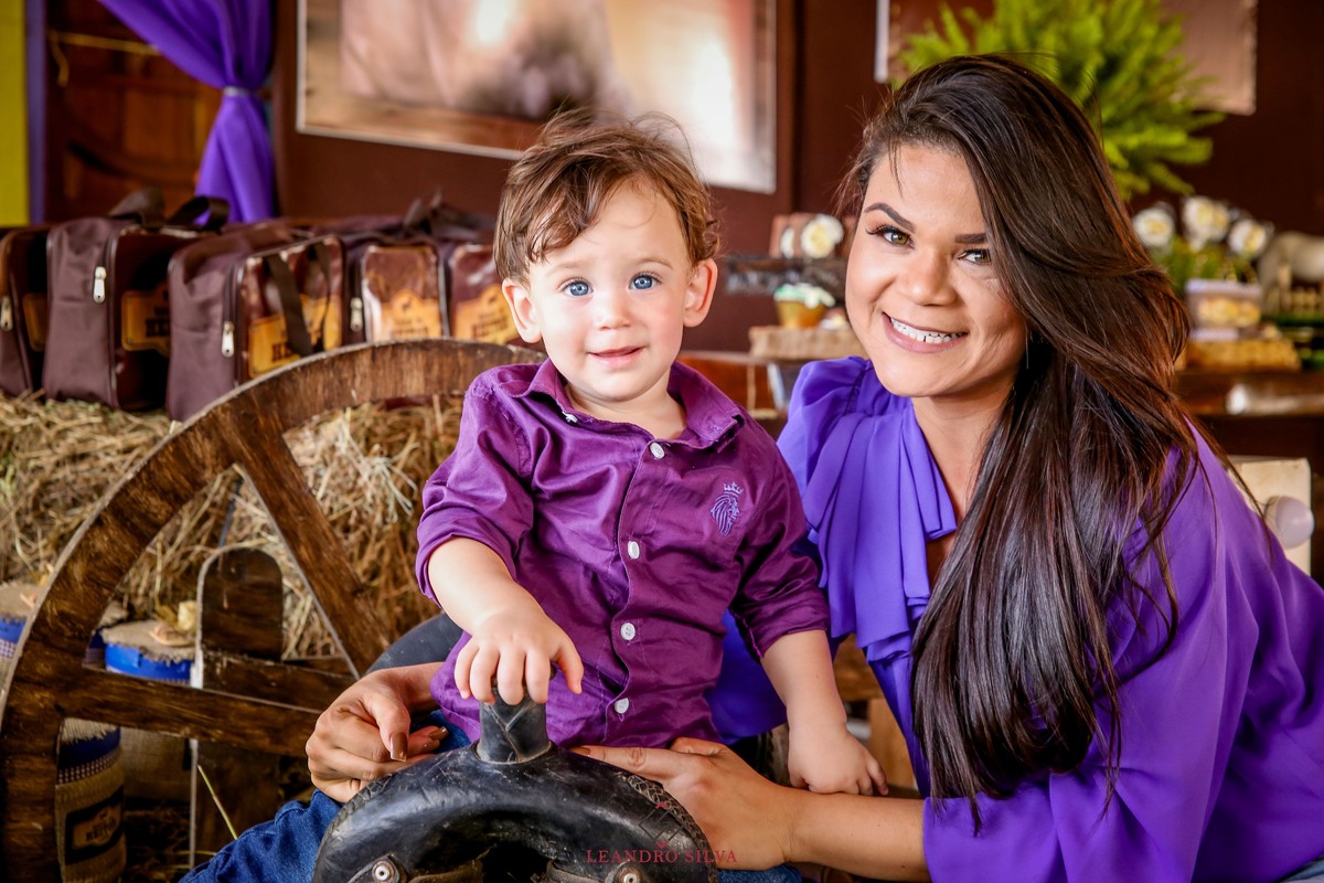 #leandrosilvaStudio #fotografandosentimentos #decor #kids #kidspart #fotodecrianca #carpina #limoeiro #nazaredamata #lovekids #amordemae #ensaionewborn  #fotodecriança #paris #niver