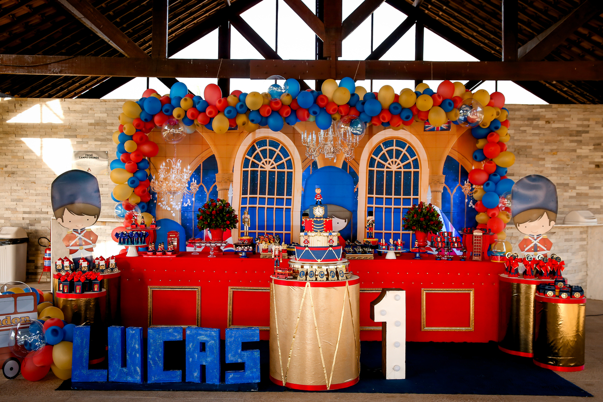 #leandrosilvaStudio #fotografandosentimentos #decor #kids #kidspart #fotodecrianca #carpina #limoeiro #nazaredamata #lovekids #amordemae #ensaionewborn  #fotodecriança #paris #niver