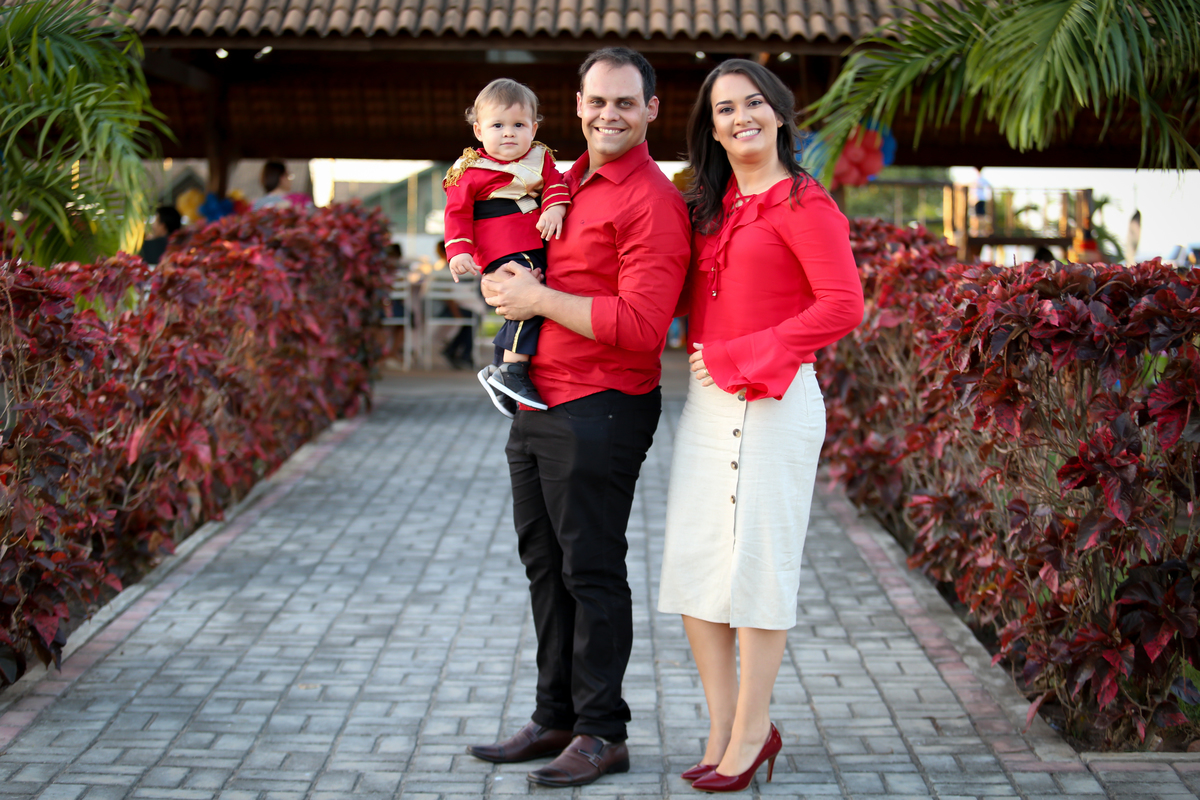 #leandrosilvaStudio #fotografandosentimentos #decor #kids #kidspart #fotodecrianca #carpina #limoeiro #nazaredamata #lovekids #amordemae #ensaionewborn  #fotodecriança #paris #niver