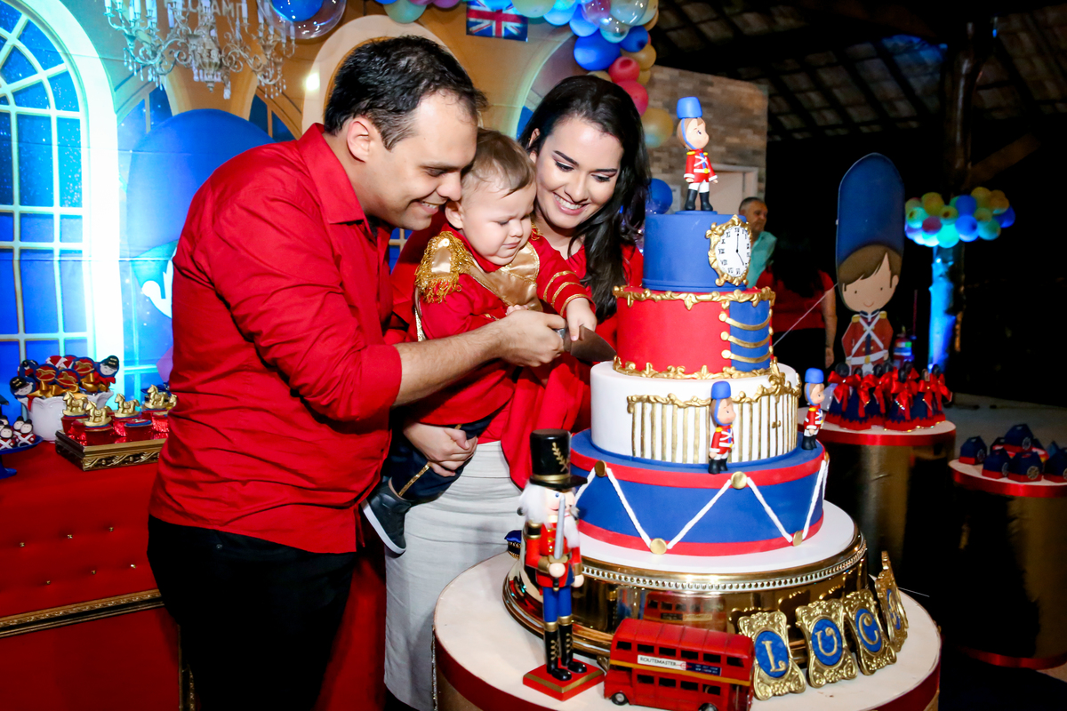 #leandrosilvaStudio #fotografandosentimentos #decor #kids #kidspart #fotodecrianca #carpina #limoeiro #nazaredamata #lovekids #amordemae #ensaionewborn  #fotodecriança #paris #niver