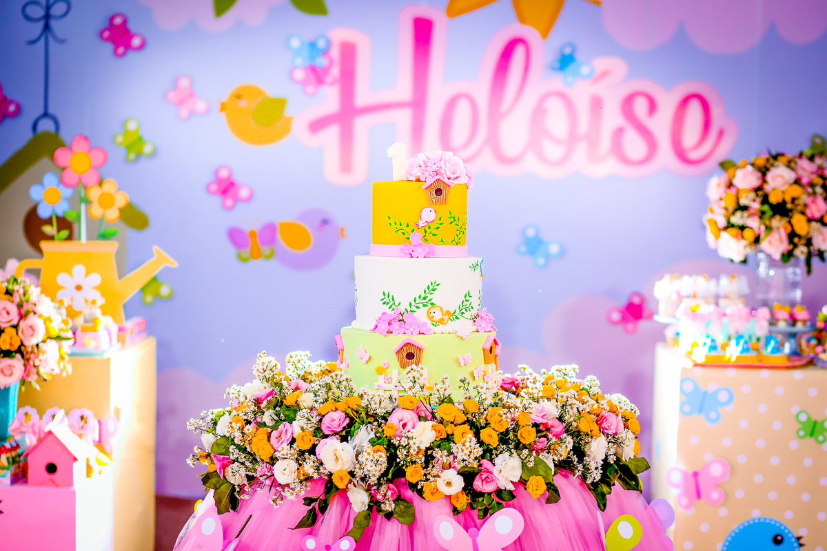 ✔ Olá genteeee!!!!... Quero lhes apresentar O Jardim da Heloíse! que por sinal estava tão cheio de borboletas que até agora eu sonho com borboletas! (rsrs)
#leandrosilvastudio
#leandrosilvastudiofotografico
#leandrosilva
#fotografiainfantil