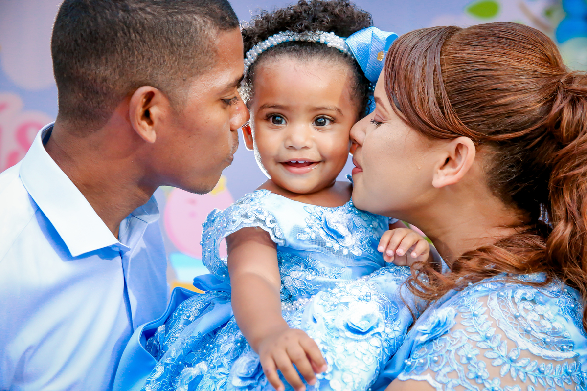 ✔ Olá genteeee!!!!... Quero lhes apresentar O Jardim da Heloíse! que por sinal estava tão cheio de borboletas que até agora eu sonho com borboletas! (rsrs)
#leandrosilvastudio
#leandrosilvastudiofotografico
#leandrosilva
#fotografiainfantil