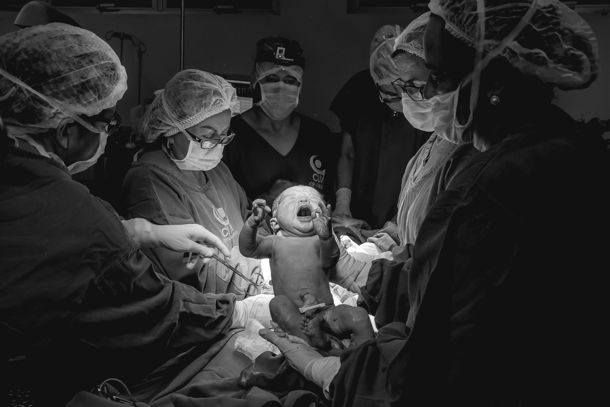 Fotografia de nascimento de criança realizado por Jocieldes Alves ja clim em João Pessoa pelo Fotografo PB